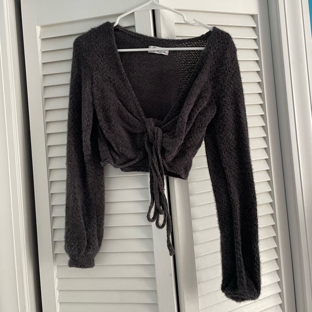 Hollister Cropped Sweater